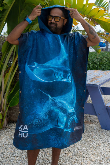 Kukui Kai - Manta Ray Towel Poncho (Max)
