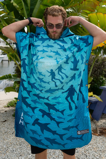 Kahu - Mano Kihikihi Towel Poncho (Max)